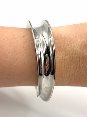 Modern Silver Tone Sculptural Bangle Bracelet Minimalist Statement